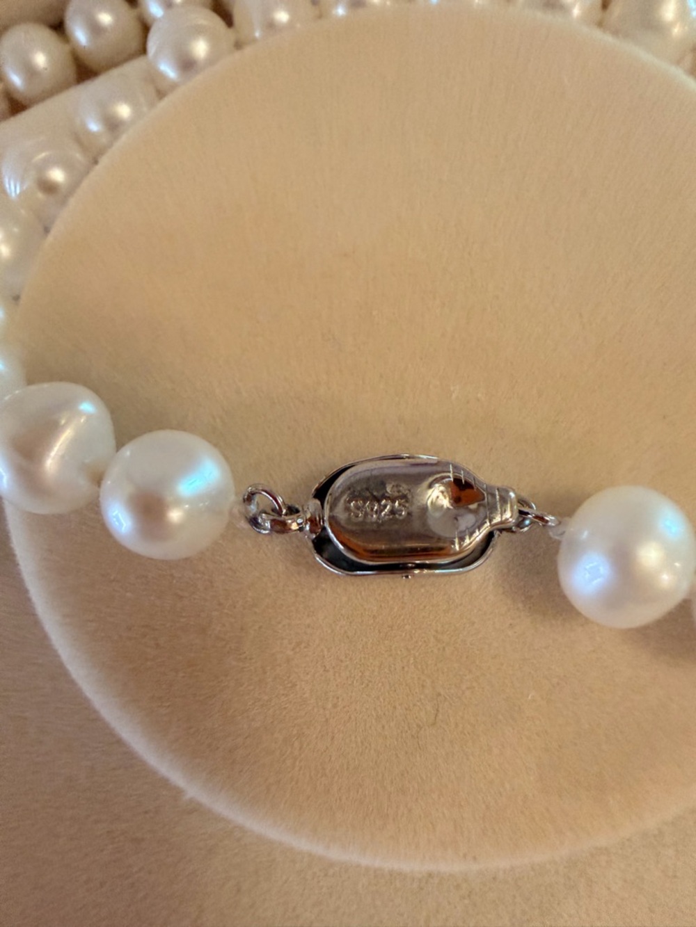 Classic Pearl Necklace, Bracelet & Stud Earrings Set - 925 Silver Clasps - Picture 6 of 9